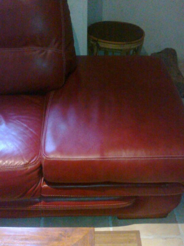 Canapé cuir rouge brique après réfection